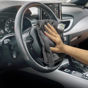 Best Microfiber Cloths for Car Detailing